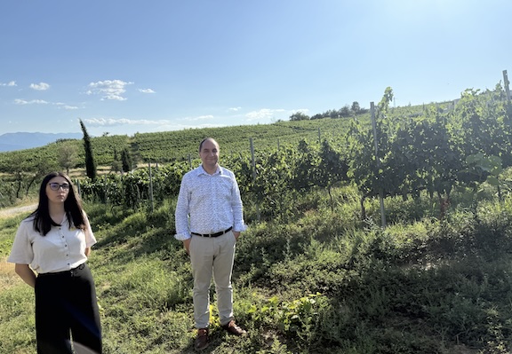 Nadezhda Dobrevska, Assistant Winemaker,Zornitza Family Estate Relais & Châteaux


Yavor Kirov, General Manager at Relais & Chateaux Zornitza Family Estate